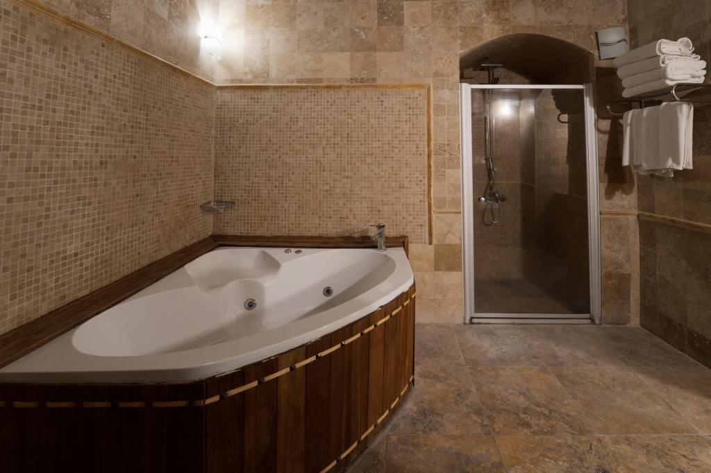 Galeri (En az 5 adet fotoğraf yüklemeniz gerekmektedir.)